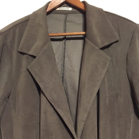 •💥Olive Green Blazer from Mariani.💥 - Picture 1 of 8